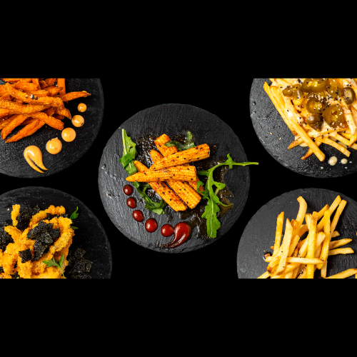 Fünf schwarze Teller mit verschiedenen Arten von Pommes frites: Süßkartoffelpommes mit Soßen, Mais-Pommes frites mit Grünzeug und Ketchup, Pommes frites mit Jalapeños, Käse-Pommes frites mit Kräutern und Pommes frites mit knusprigen Stückchen überbacken.